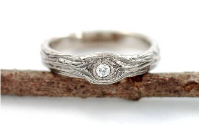 10 Beautiful Nature-Inspired Engagement Rings