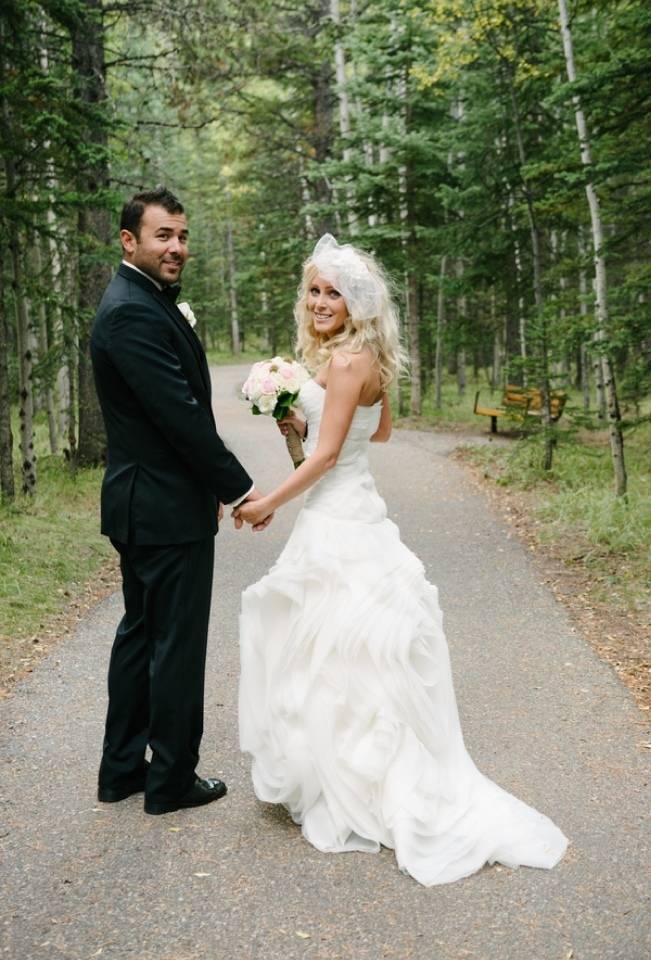 Rustic Mountain Wedding at The Delta Lodge {Photography by Ginevre} 10