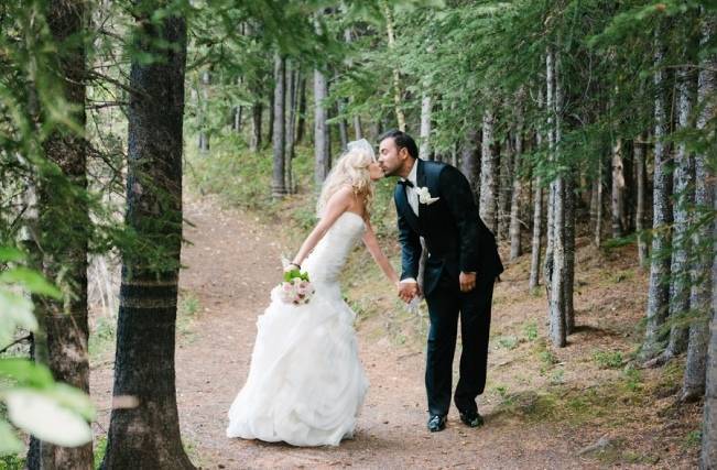 Rustic Mountain Wedding at The Delta Lodge {Photography by Ginevre} 24