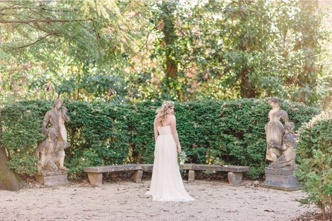 Bridal Inspiration Shoot at the Swan House {Rustic White Photography} 5