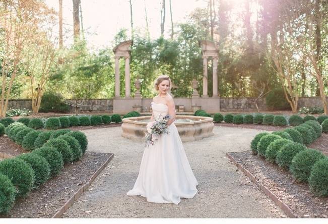 Bridal Inspiration Shoot at the Swan House {Rustic White Photography} 7