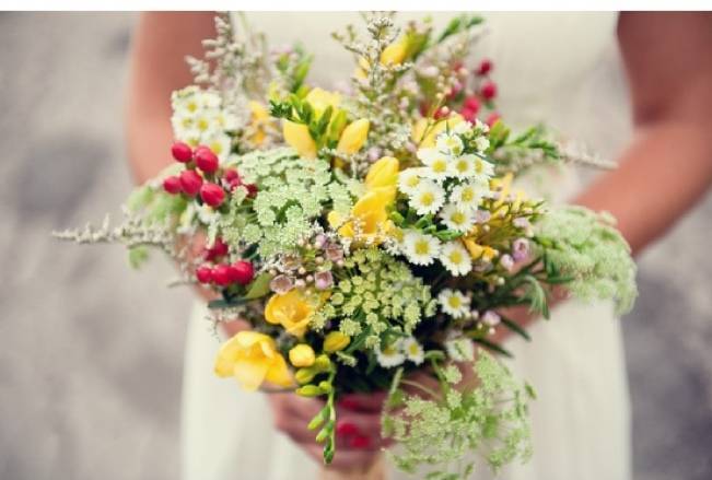 Beautiful Wildflower Wedding Bouquet Ideas 2