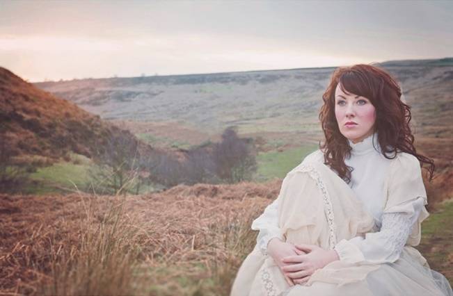 Wuthering Heights Inspired Shoot {Wooden Hill Images} 16