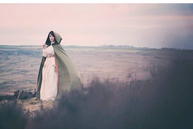 Wuthering Heights Inspired Shoot {Wooden Hill Images} 4