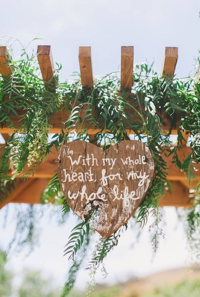 16 Awesome Rustic Wedding Signs 7