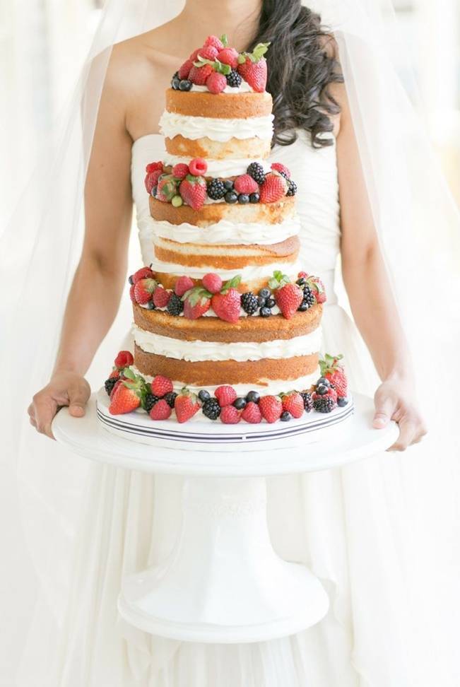 Berry Wedding Cake Ideas 1