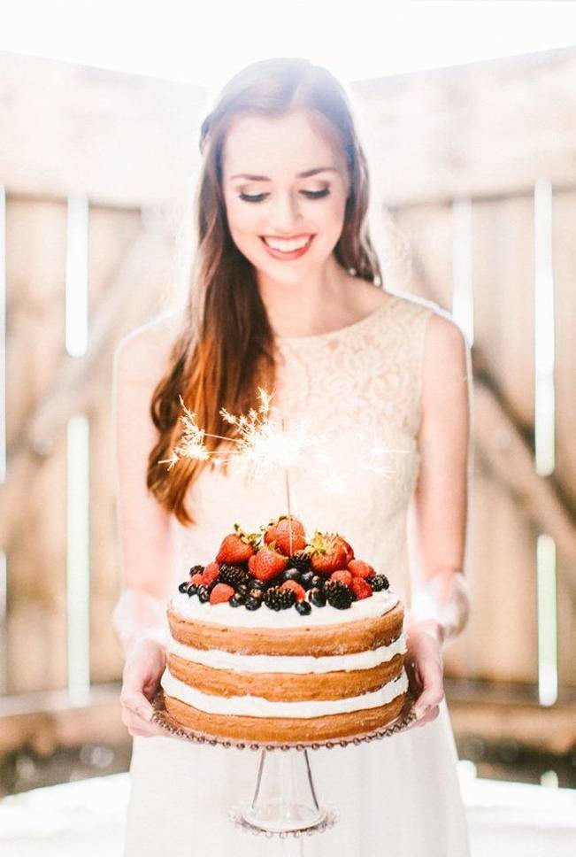 Berry Wedding Cake Ideas 10