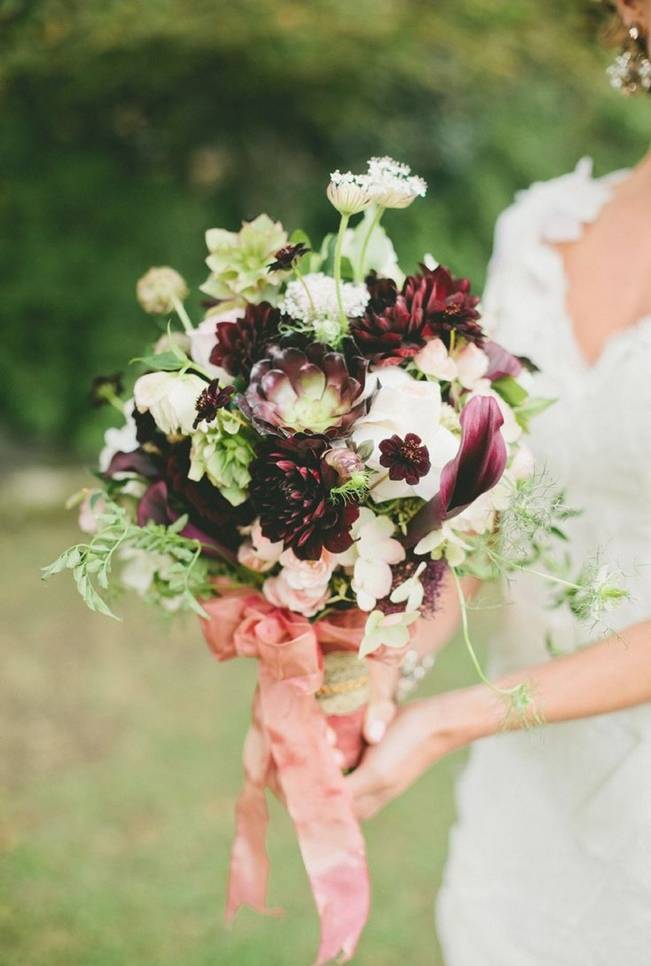 12 Rustic Autumn Wedding Bouquets to Fall For