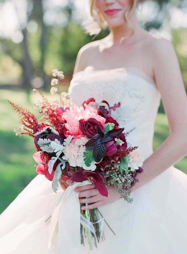 Elegant Red Alfresco Wedding Inspiration {Carmen Santorelli Photograhy} 3