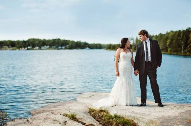 Mint Backyard wedding in Northern Ontario {Caroline Ross Photography} 16