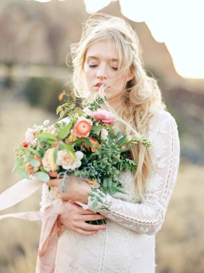 River Bridal Inspiration from Bend, Oregon {Connie Whitlock} 11