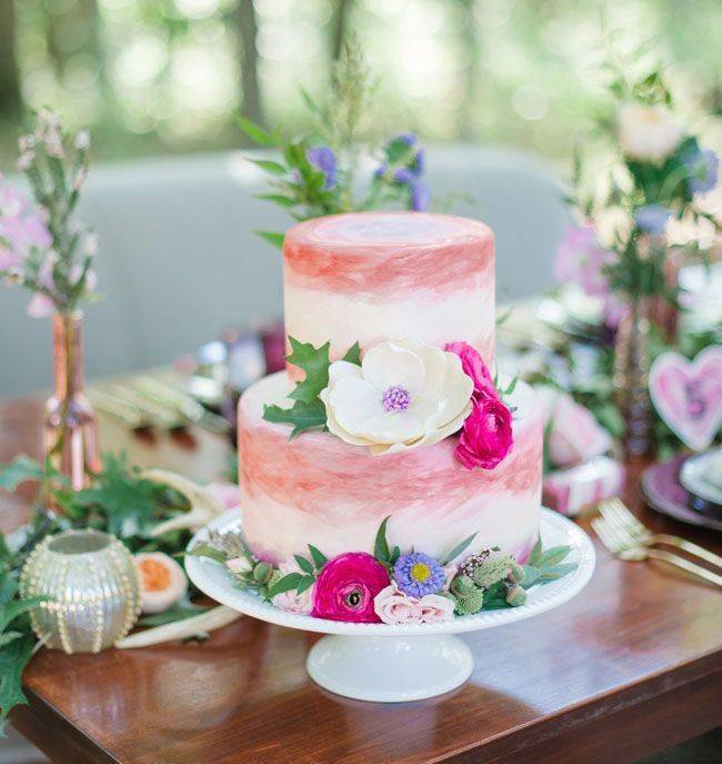 Watercolor wedding cake pink via pinterest