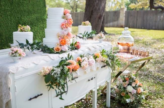 Peach + Blush Garden Wedding Inspiration {Shelly Taylor Photography} 5