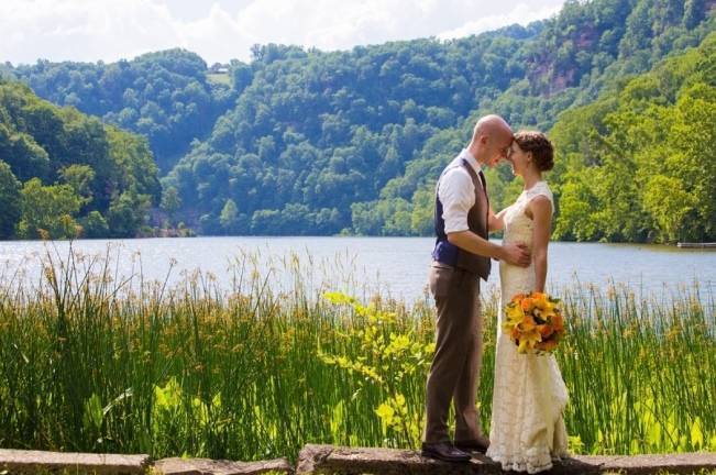 Nature Inspired wedding at Hawk's Nest State Park {Melissa Perella Photography} 17