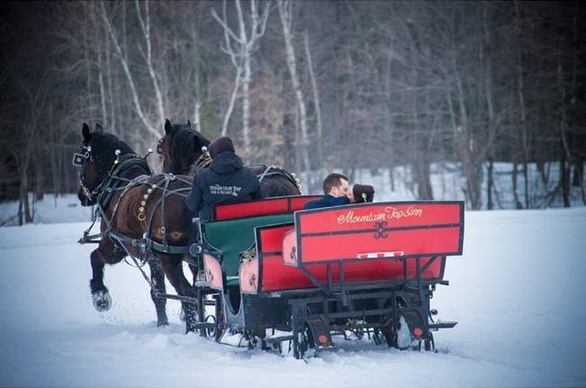 Snowy Winter Wedding in Vermont {Kathleen Landwehrle Photography} 17