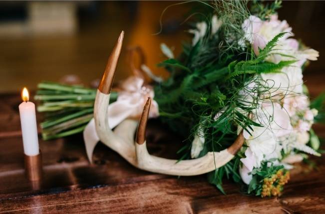 Rustic Wisconsin Inspired Wedding Style at Maidenwood Lodge 11