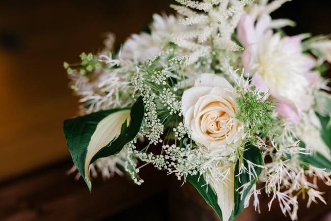 Rustic Wisconsin Inspired Wedding Style at Maidenwood Lodge 5