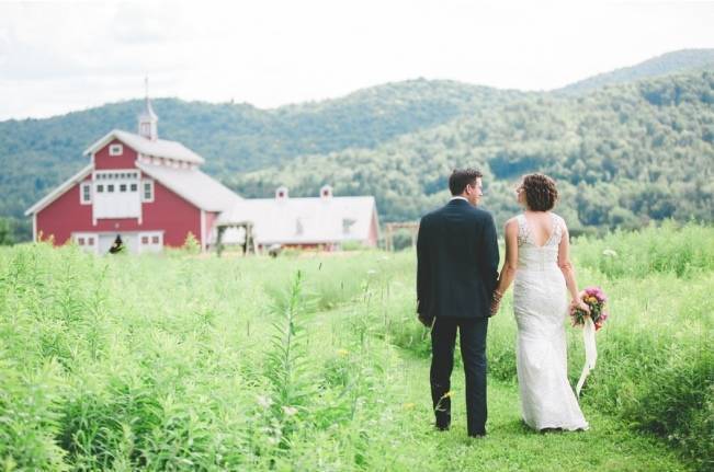 Romantic Vermont Wedding at West Monitor Barn - amy donohue photography 16