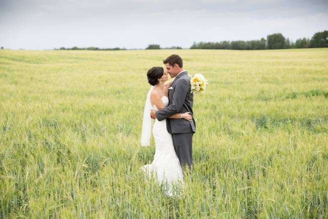 Yellow and Grey Prairie Wedding in Alberta, Canada 13