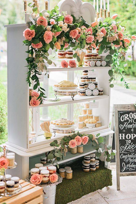 21 Stunning Outdoor Wedding Dessert Table Ideas