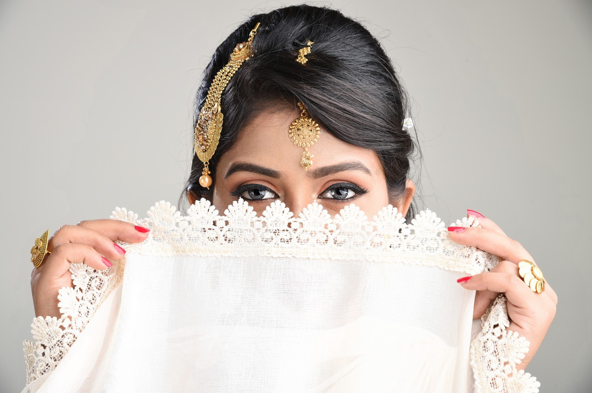 4 Reasons Why Indian Couture Should be Your Choice for a Beach Wedding 102