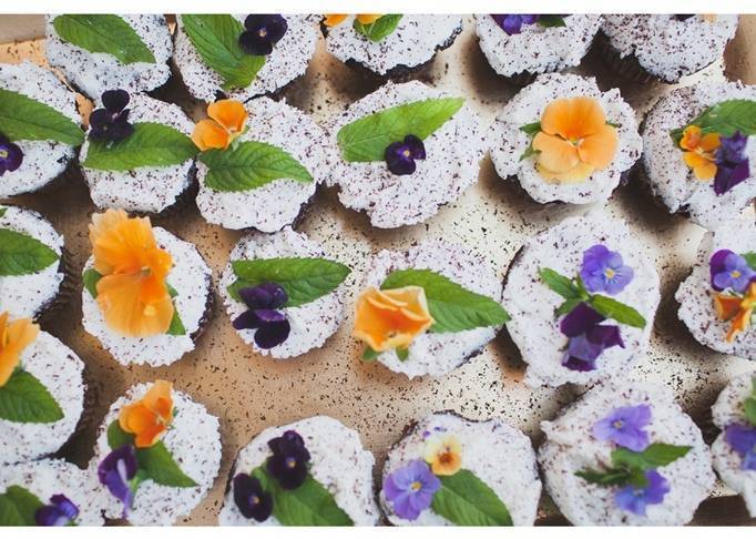 wildflower cupcakes
