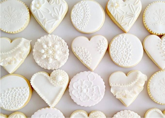 white lace wedding cookies