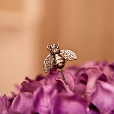 Honey Bee Wedding by Caitlinn Mahar Daniels Photography