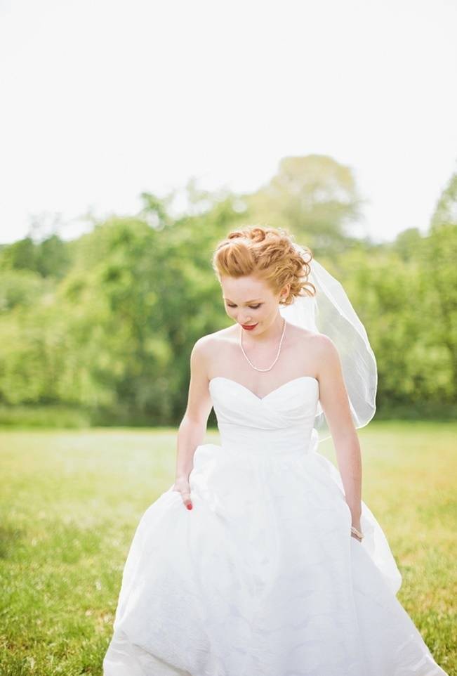 bride with red hair