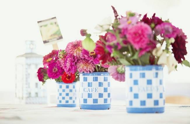 pink and blue centerpieces
