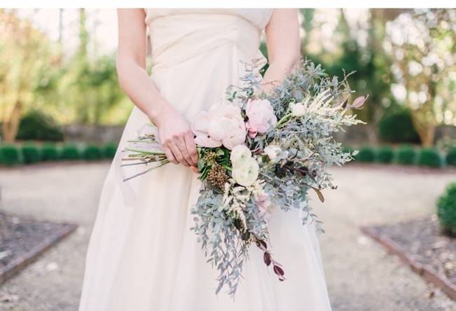 Bridal Inspiration Shoot at the Swan House {Rustic White Photography} 3