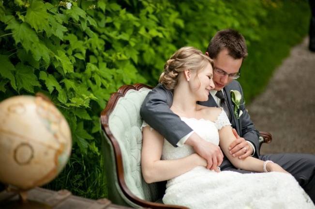 Book Themed British Columbia Wedding {Vanessa Voth Photography} 9