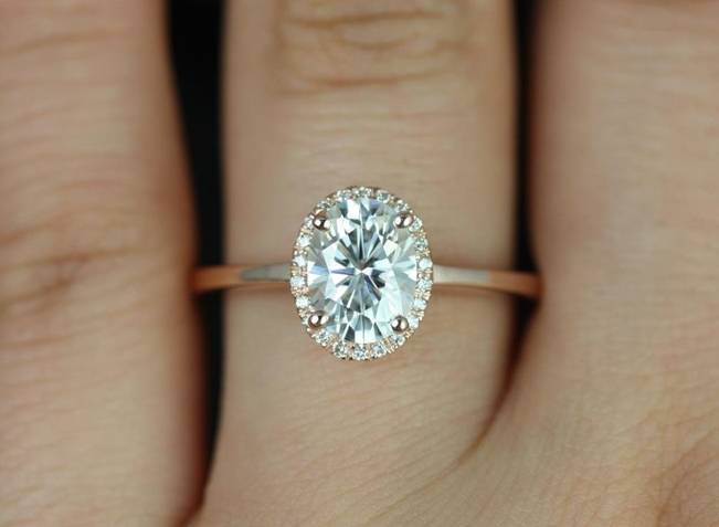 Beautiful Bachelorette-Inspired Oval Engagement Rings 6