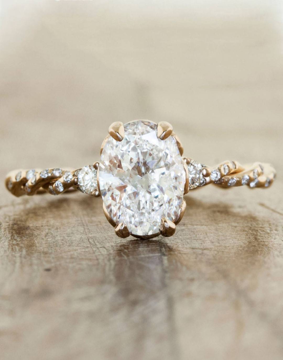Beautiful Bachelorette-Inspired Oval Engagement Rings 8