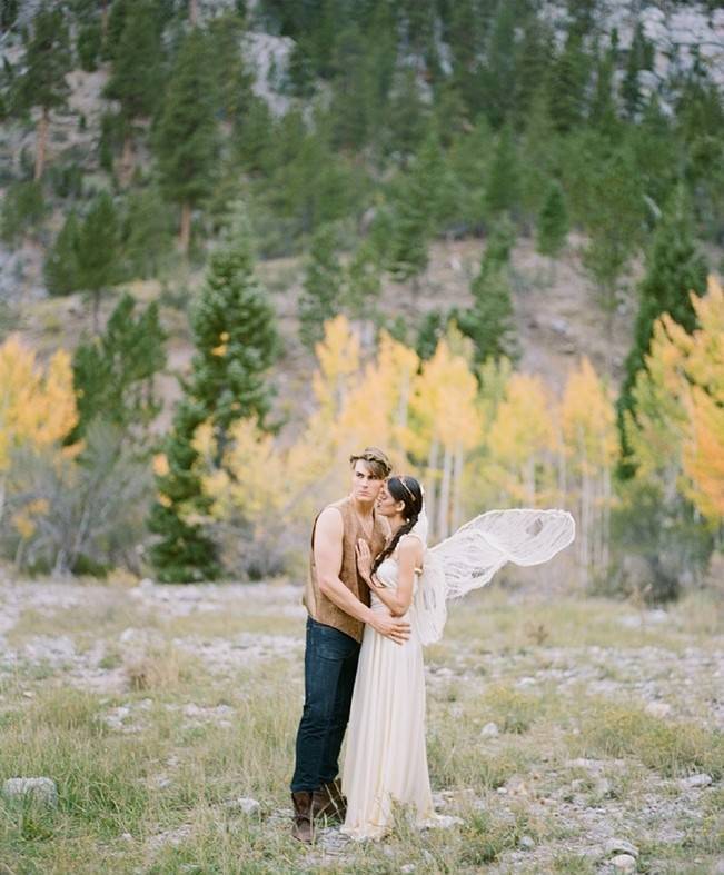 A Woodland Romance – Autumn Fairy Bride {Gaby J Photography} 2