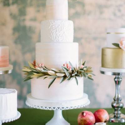 Botanical Winter Wedding Cakes 164