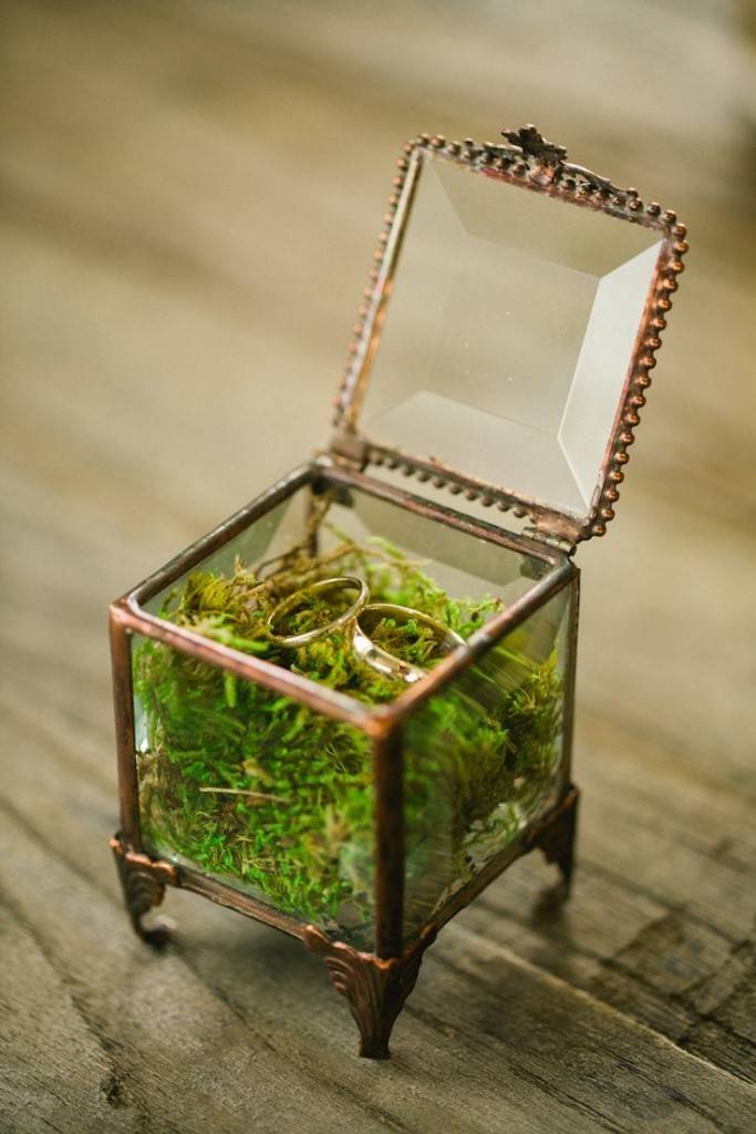 Vintage box filled with moss to hold rings. Wedding Planner LK Events  Florist Stems. Photography Evan Hunt Photography via style me pretty