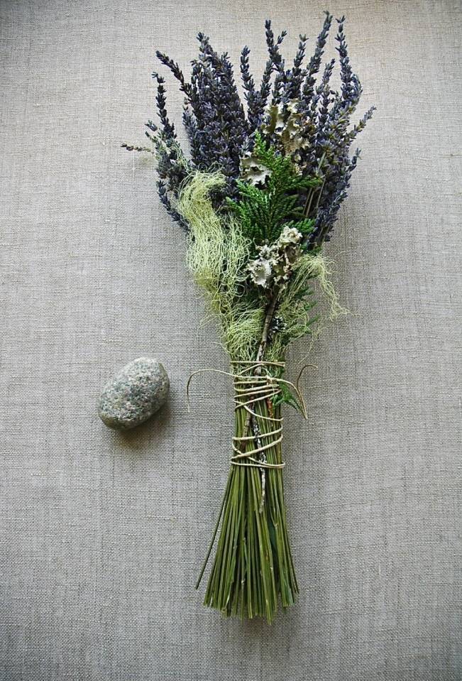 Whimsical Moss Wedding Bouquet Ideas 4