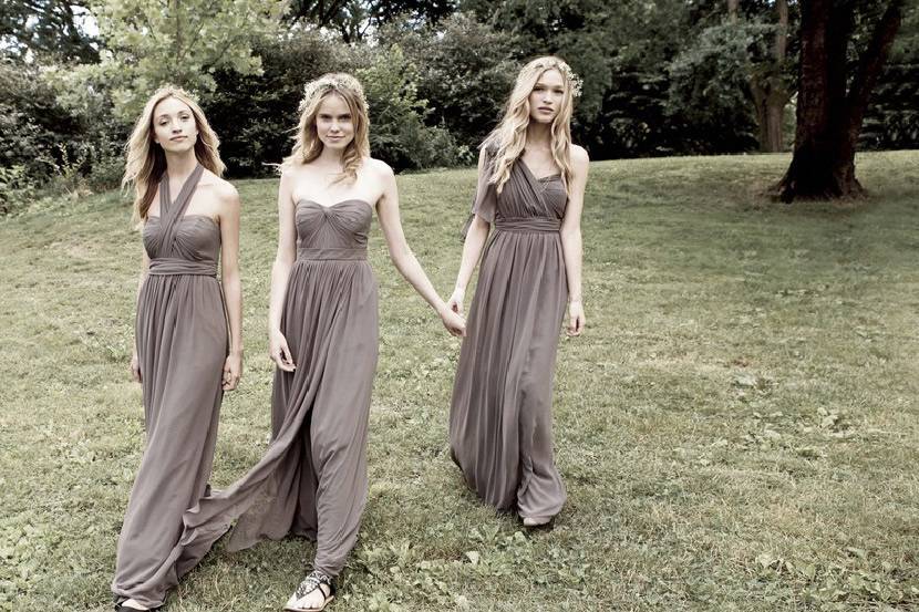 9 Chic Ways to Wrap a Twist Wrap Bridesmaid Dress