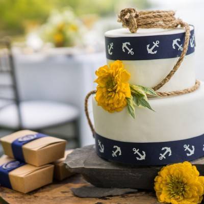 Love Sets Sail: Vermont Lakeside Wedding Inspiration