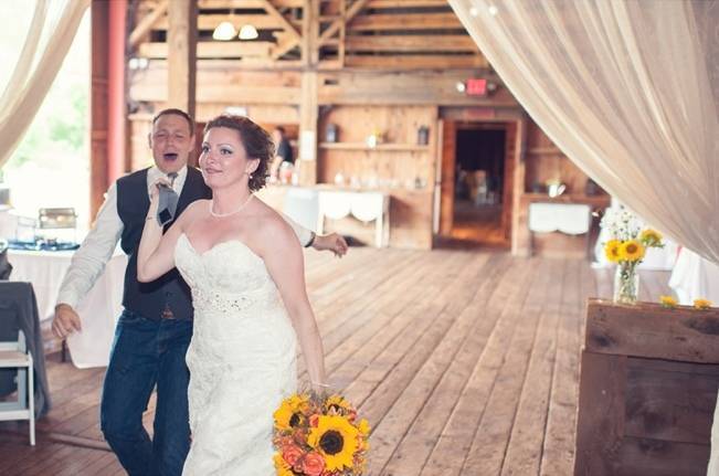 Rustic Pennsylvania Sunflower Wedding at Friedman Farms 20