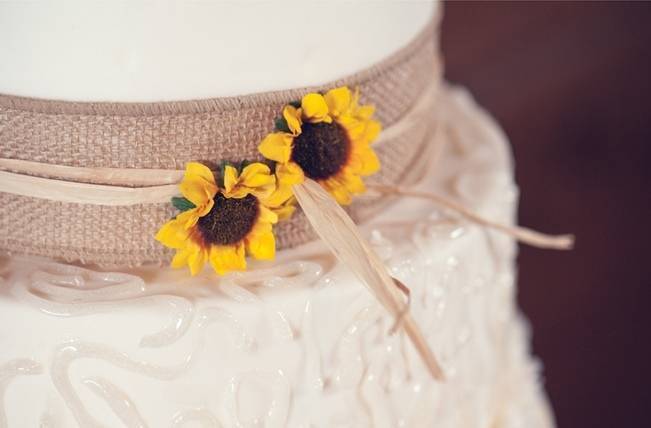 Rustic Pennsylvania Sunflower Wedding at Friedman Farms 27