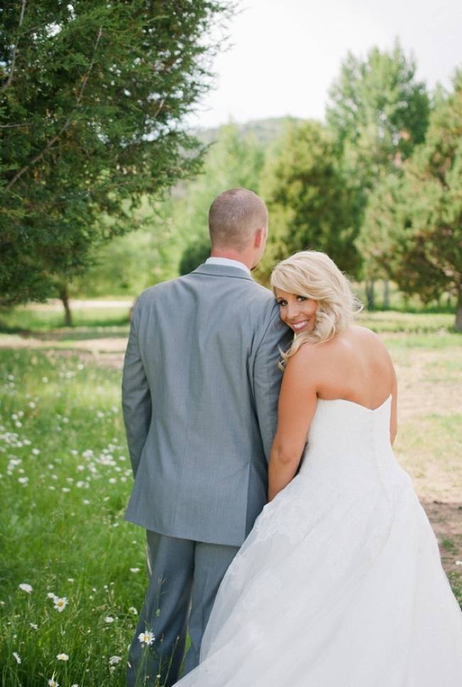 Yellow + Blue Utah Wedding at Red Cliff Ranch {Ivy & Stone} 14