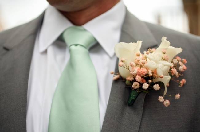 Coral + Sweet Mint Summertime Ranch Wedding Reception 3