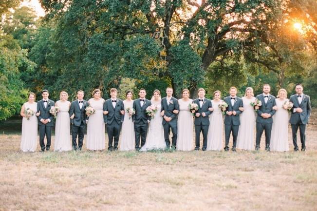 Rustic Chic Texas Barn Wedding - Stephanie Hunter Photography 13