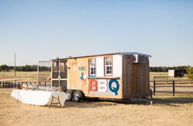 Rustic Chic Texas Barn Wedding - Stephanie Hunter Photography 19