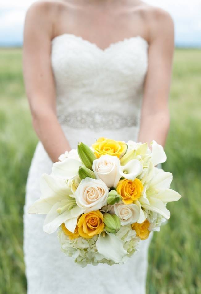 Yellow and Grey Prairie Wedding in Alberta, Canada 2