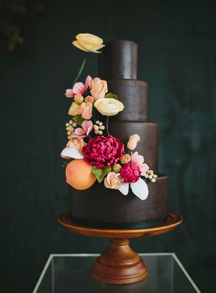 17 Deliciously Chocolatey Wedding Cakes 49