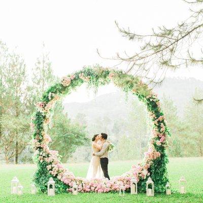 Oversized Wedding Wreath Inspiration 87
