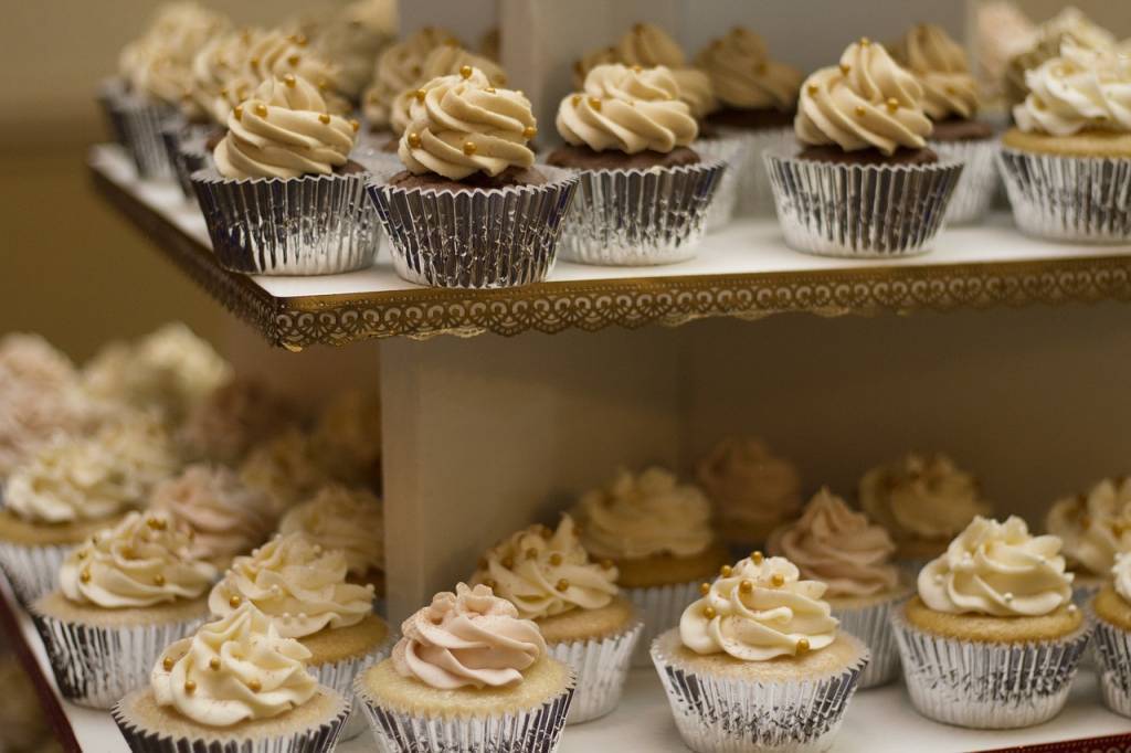 Build the Perfect Dessert Table for Your Wedding Reception 19